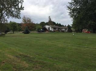 10423 Center Rd, Forestville, NY 14062