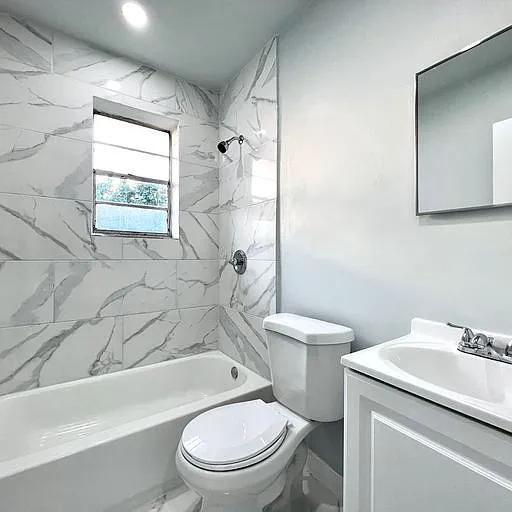 837 NW 10th St #1 — Photo 8