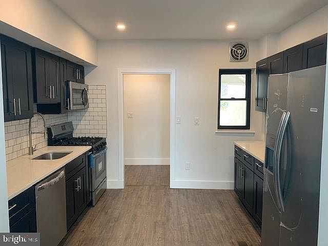 1st image of 1509 N Hancock St APT 1
