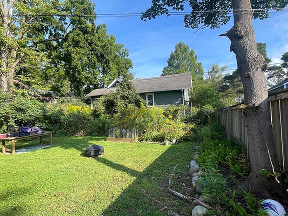 3rd image of 1716 Orchard St