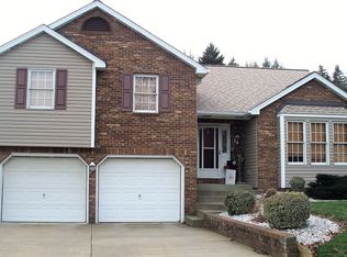 116 Kaye Cir, Beaver, PA 15009