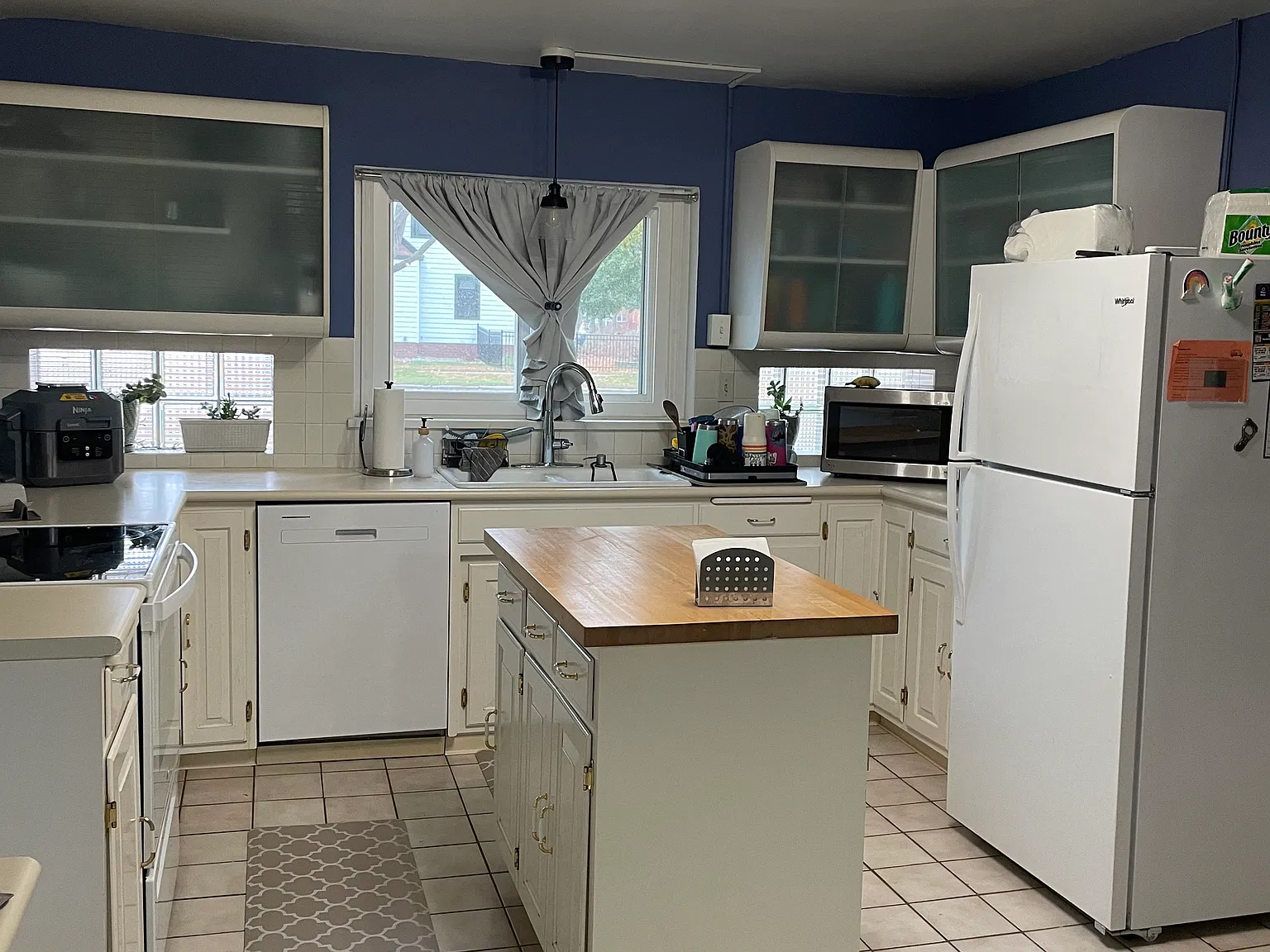 2 bed, $1,800 — Photo 3