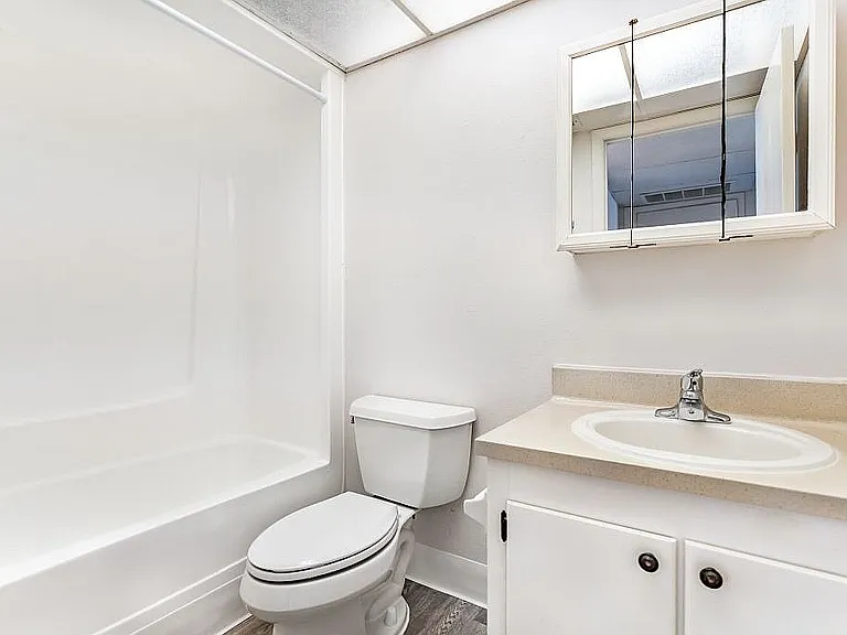 720 Sq. Ft. Bathroom - Resized