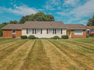 1382 Peachwood Dr, Flint, MI 48507