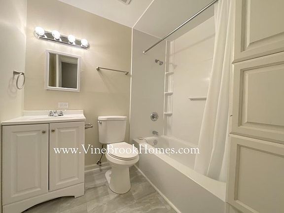 5th image of 1804 Bluewater Ct