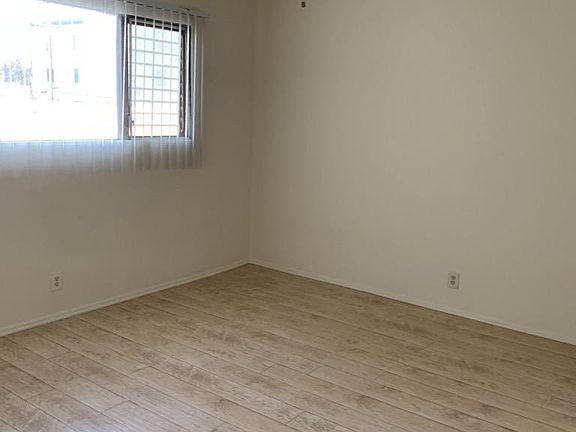 5th image of 12310 Chandler Blvd APT 3