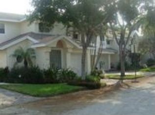 1910 Discovery Cir E, Deerfield Beach, FL 33442