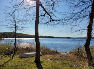 24 Nicholson Dr, Wayne, ME 04284