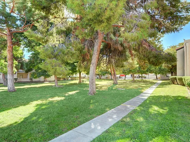 Villas East Apartments For Rent