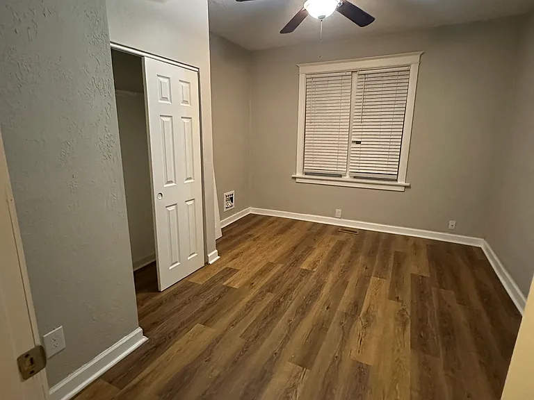 3304 Chippewa St #4 — Photo 7