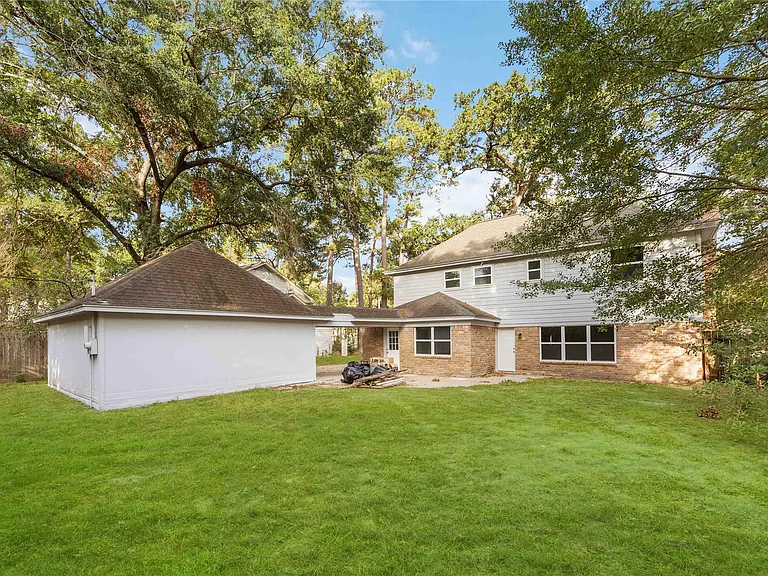 3823 Fernglade Dr — Photo 28