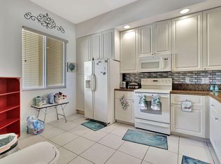 1 Harbour Isle Dr E UNIT 204, Fort Pierce, FL 34949