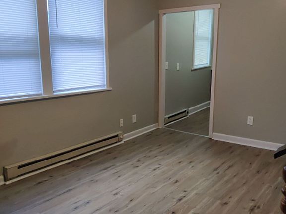 2nd image of 908 E Main St #5