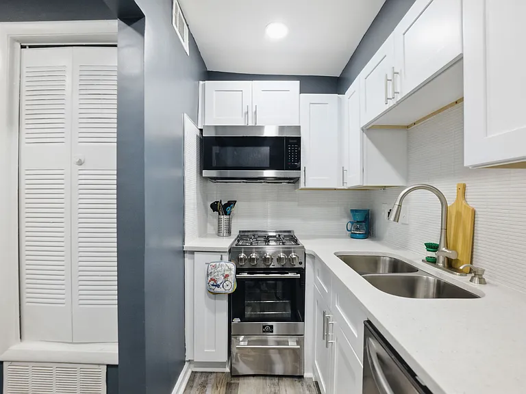 2805 NE Expy NE #B1 — Photo 6