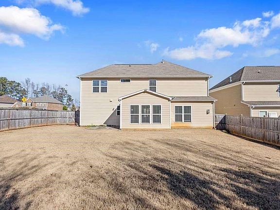 2nd image of 3500 Graham Way