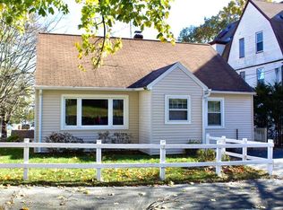 12 Winchester Ave, Worcester, MA 01603