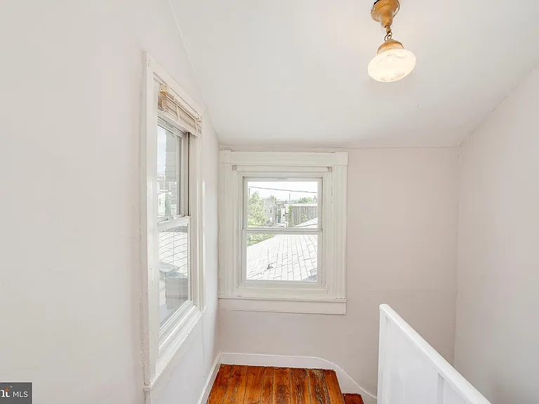 1731 E Lombard St — Photo 25