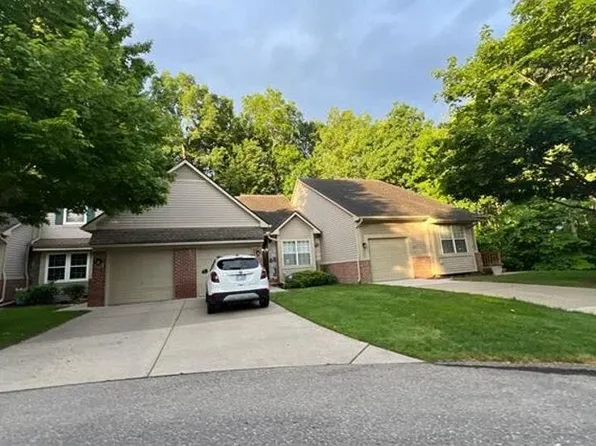 30660 Vine Ct, Novi, MI 48377