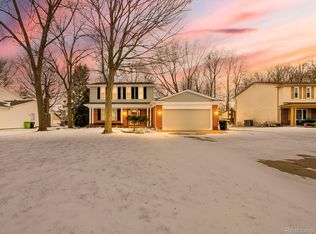 21964 Sunrise Blvd, Novi, MI 48375