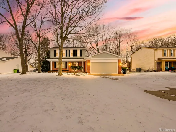 21964 Sunrise Blvd, Novi, MI 48375