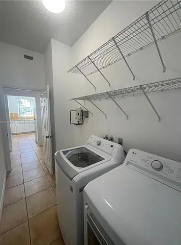 3421 SW 25th St — Photo 8
