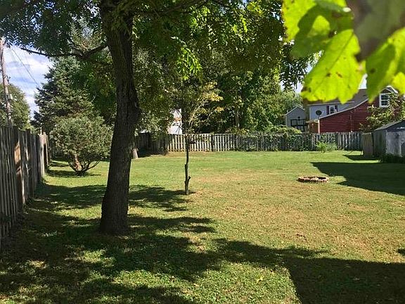 2nd image of 138 King Ave