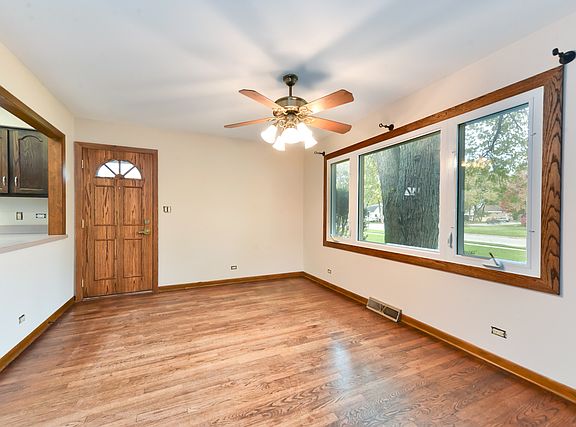 4th image of 314 N Central Ave