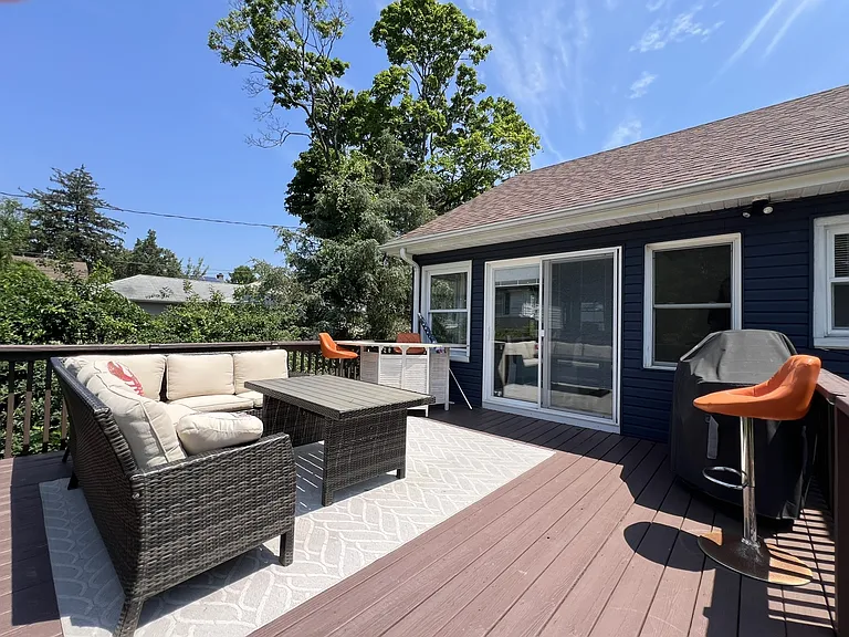 370 Macarthur Ave — Photo 19