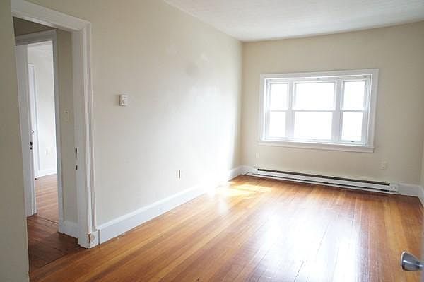 2nd image of 530 Sea St #1