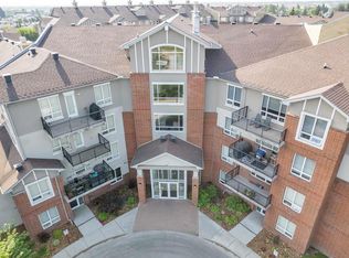 Holland Gardens, Edmonton, AB T5A 5J7