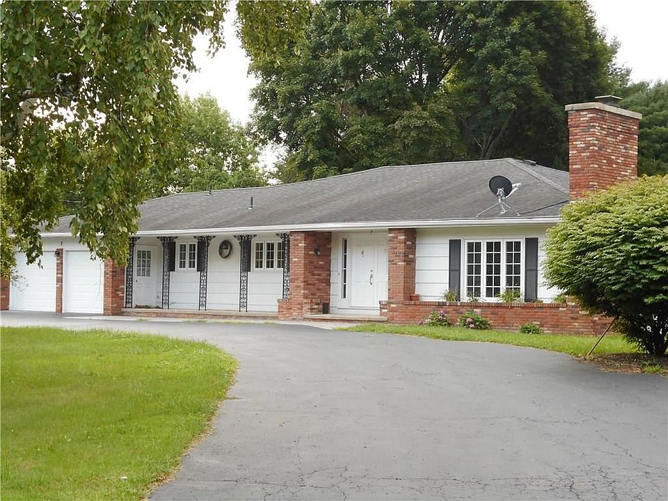 1st image of 3 Falconbridge Dr