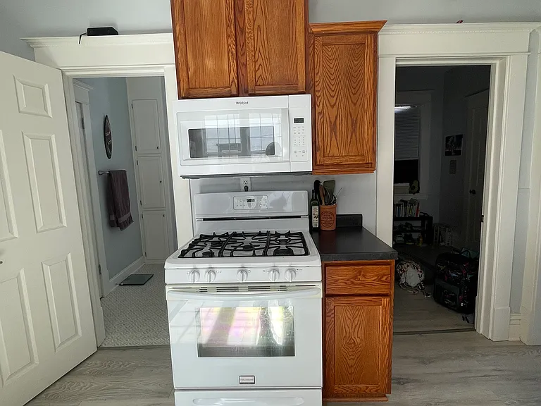 641 Fillmore St NE #1 — Photo 4