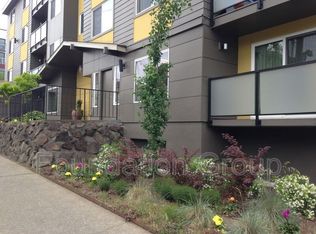 2405 NW 65th St APT 303, Seattle, WA 98117