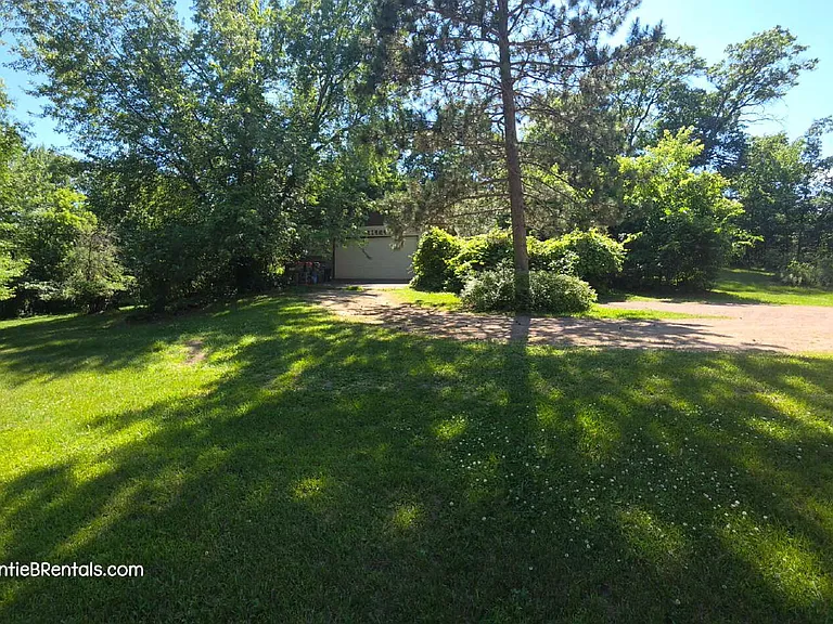 21424 7th St NE — Photo 18