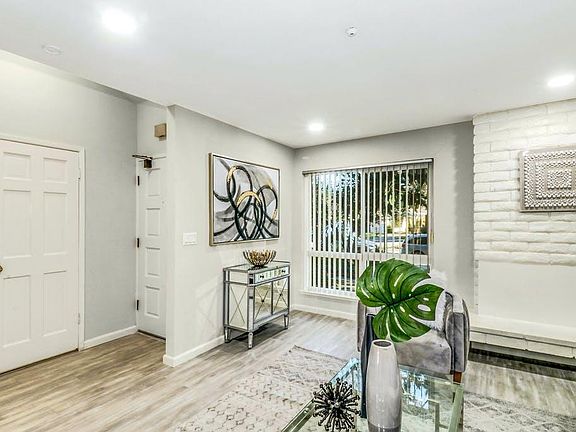 5th image of 6139 Elmbridge Dr