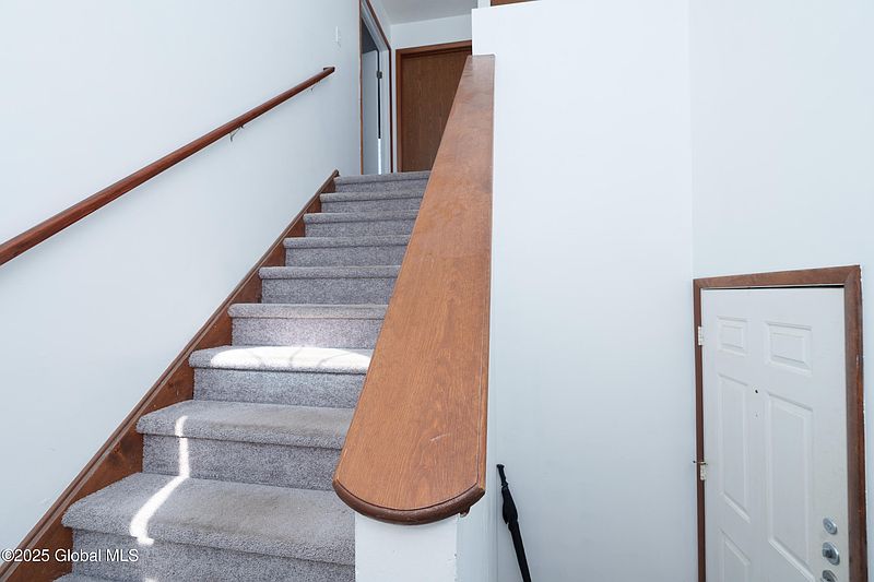 4th image of 1003 Greenwich Drive