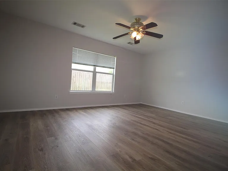 18122 Cypress Valley Ln — Photo 7