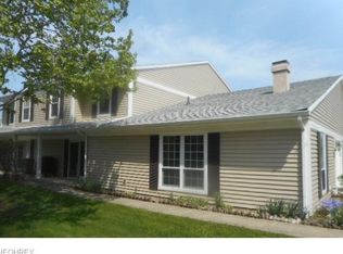 10420 Independence Dr #22A, North Royalton, OH 44133