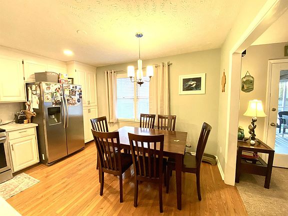 5th image of 127 Ashwood Dr