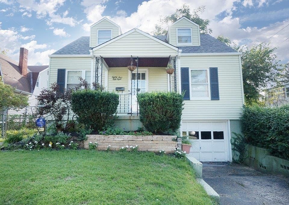1st image of 8458 Monroe Ave