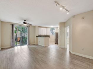 630 Sapodilla Ave #205, West Palm Beach, FL 33401