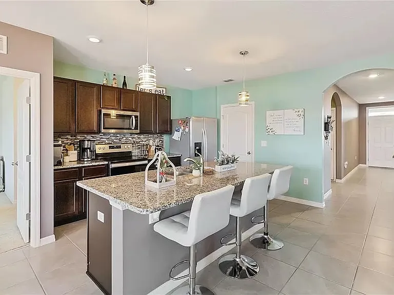 2585 Ryland Falls Dr — Photo 9