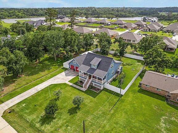 2nd image of 4424 Country Club Dr