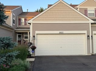2827 White Thorn Cir, Naperville, IL 60564
