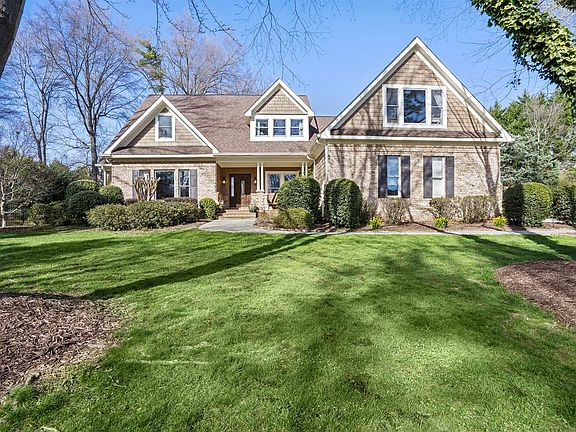 2nd image of 111 Castle Bay Ct