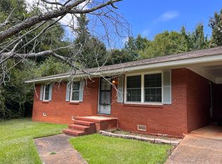 704 Lake Condy Rd, Opelika, AL 36801