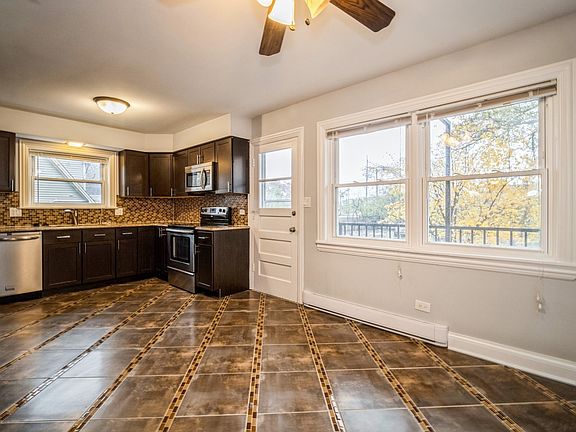 5th image of 1335 1st St #1335