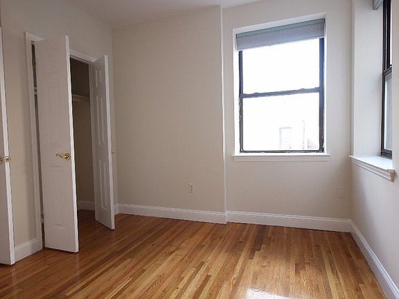 4th image of 460 W 50th St APT 3B