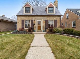 3745 N 84th St, Milwaukee, WI