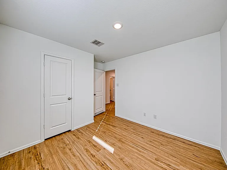 14418 Woodcott Warren Way — Photo 25